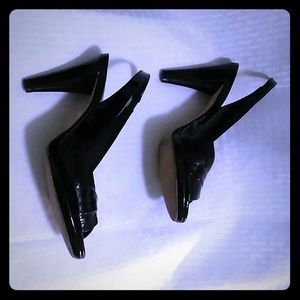 Antonio Melani 7M Open Toed Balck Slingbacks